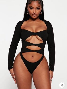 Fashion Nova
Maryann Cut Out Bodysuit